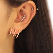 Load image into Gallery viewer, CUBIC ZIRCONIA DETAILED STUD EARRINGS