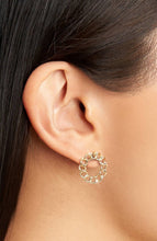 Load image into Gallery viewer, MINI SIZED CHAIN CIRCLE STUD EARRINGS
