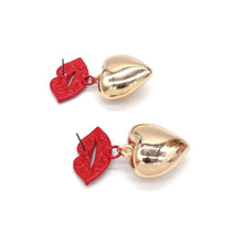 Load image into Gallery viewer, LIPS WITH HEART DROP EARRINGS