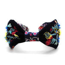 Load image into Gallery viewer, FLORAL PATTERN VELVET FABRIC HEADBAND