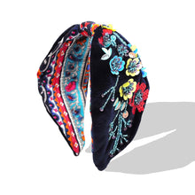 Load image into Gallery viewer, FLORAL PATTERN VELVET FABRIC HEADBAND