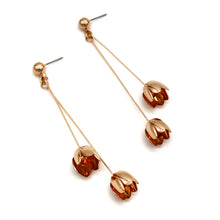Load image into Gallery viewer, FLOWER DROP METAL STATEMENT EARRING
